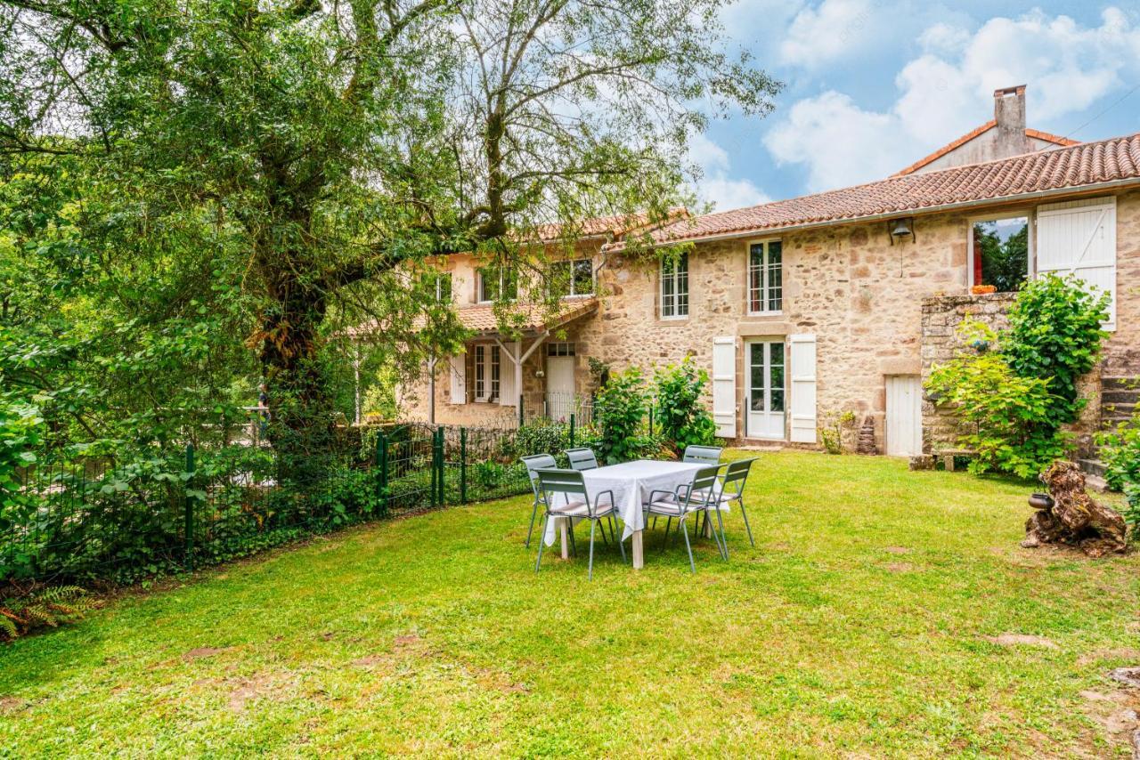 Vila Le Moulin De Pilet Mortagne-sur-Sevre Exteriér fotografie